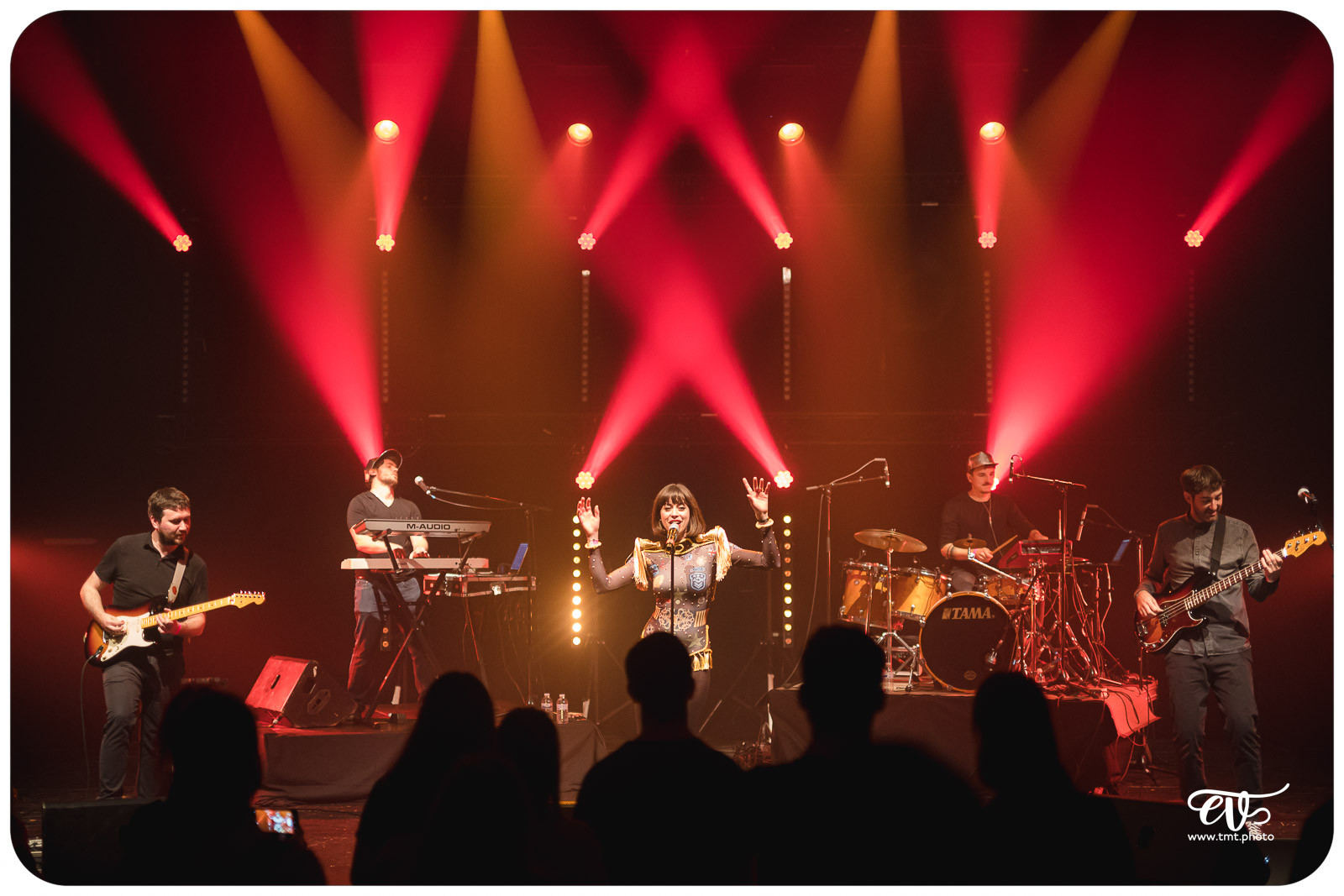 TMTPHOTO REDLIGHT DREAMS 052